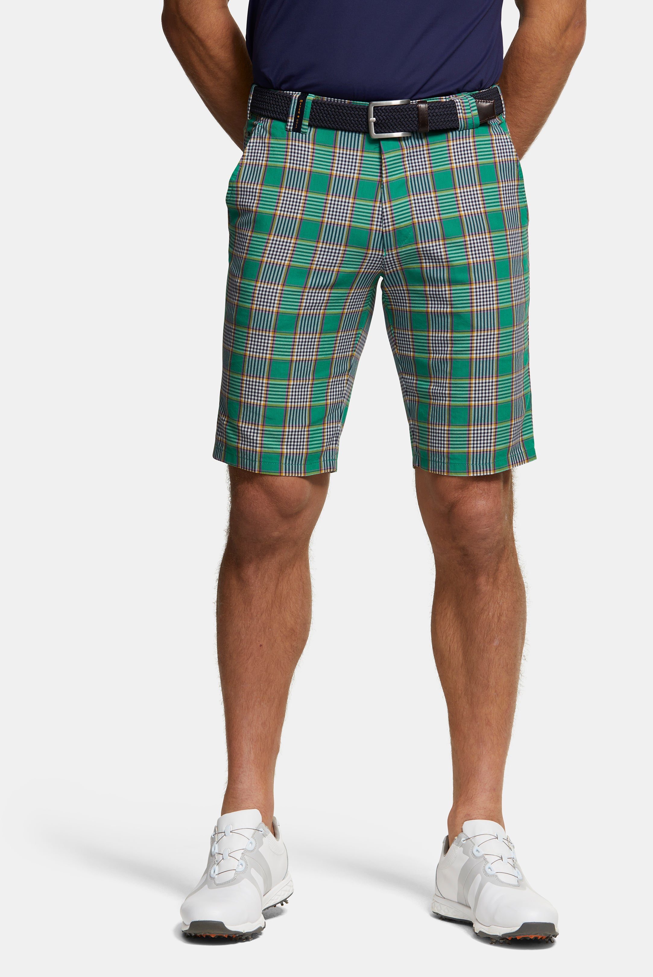 B-St. Andrews 1-8072 PRINCE OF WALES • GOLF SHORTS